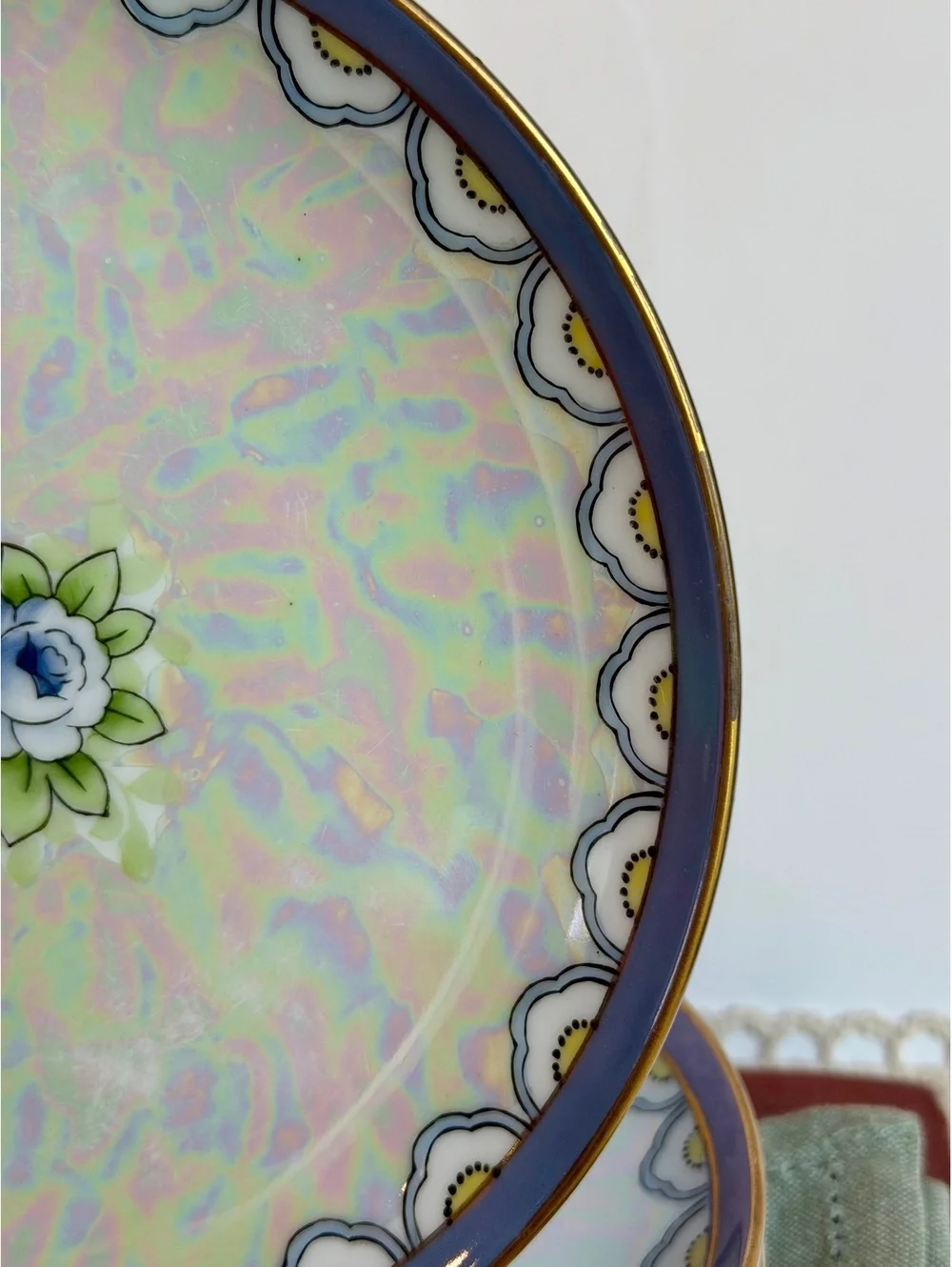 Vintage Meito China Set of 3 Iridescent Floral Plates Made in Japan